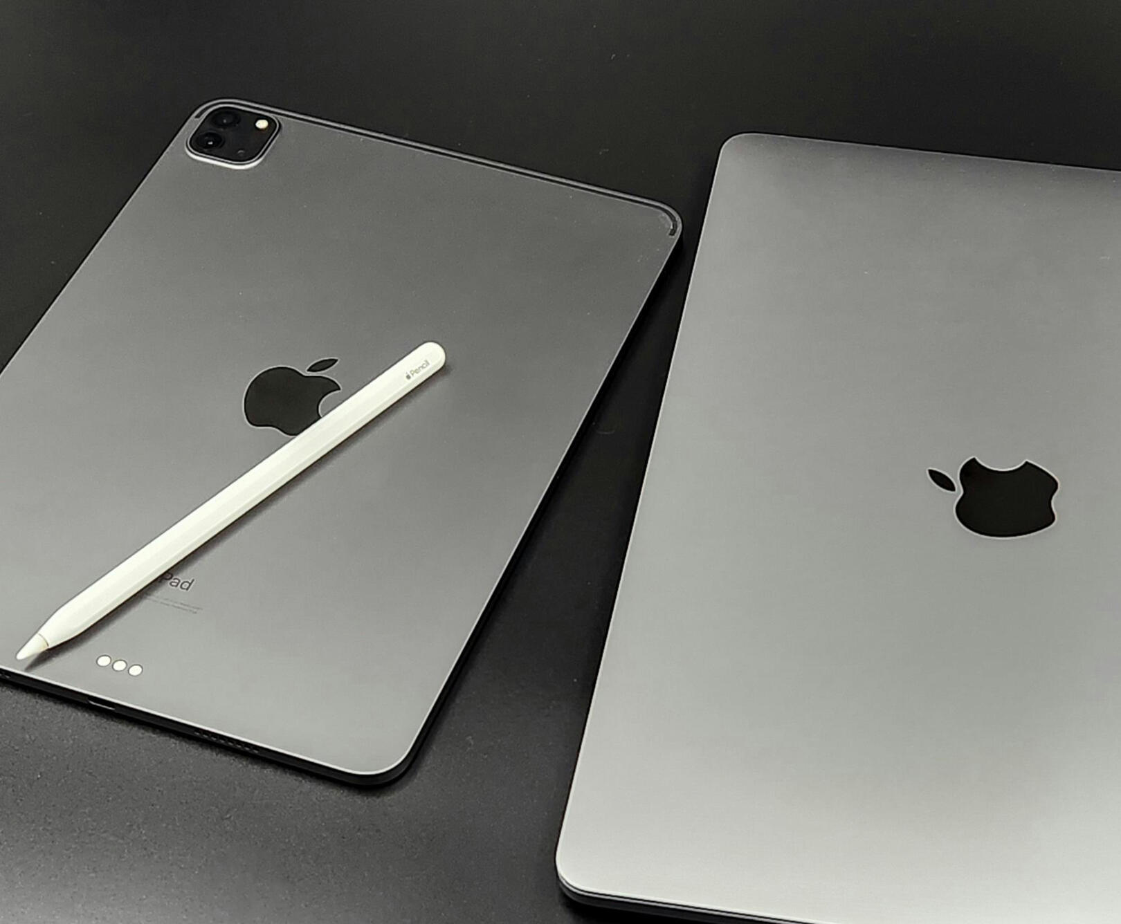 Governance iPad with Apple Pencil